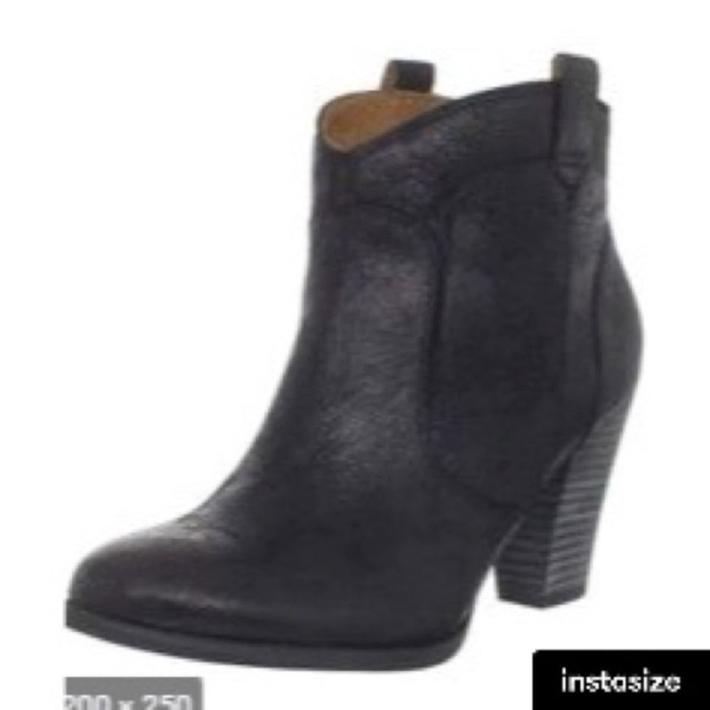 Clarks Women's Heath Harrier Ankle Boot